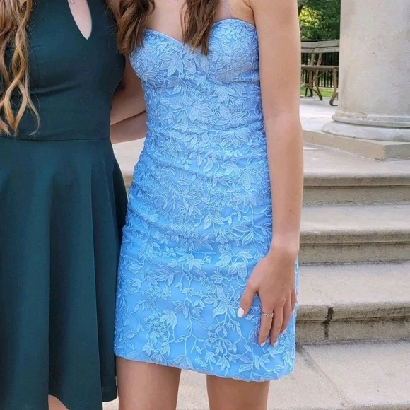 Jovani Light Blue Embroidered Strapless Lace Up Homecoming Dress Size 2 - Picture 4 of 9